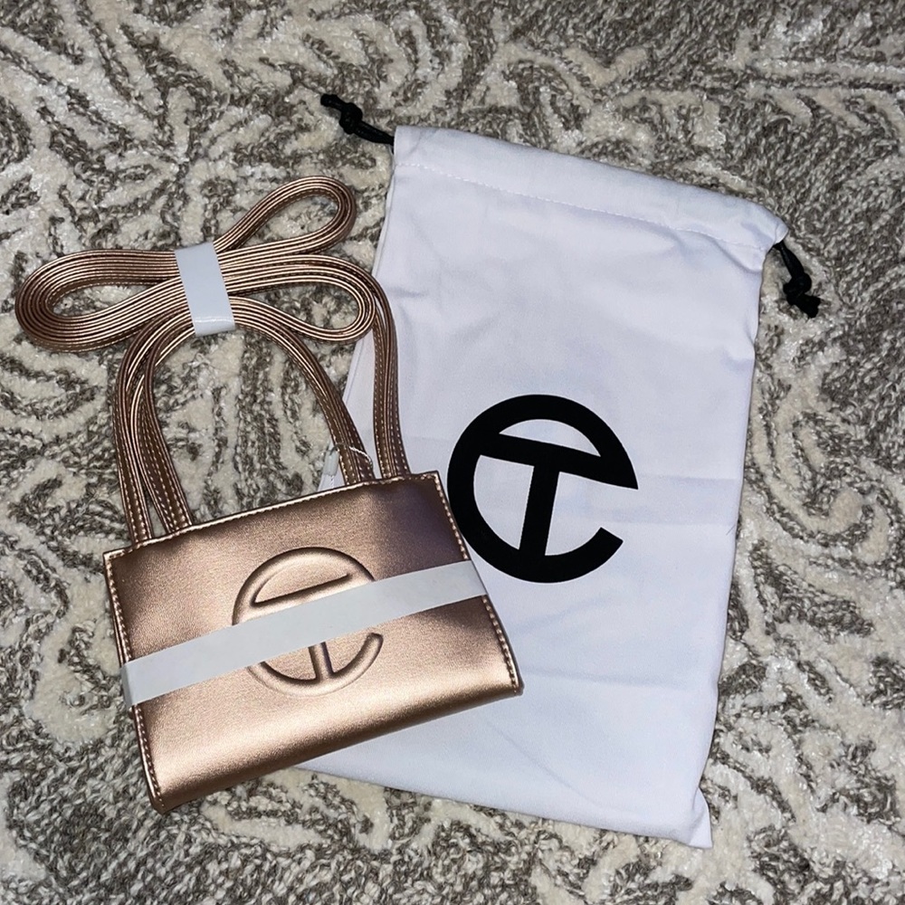 Brand new Telfar bag - sold out on the website!